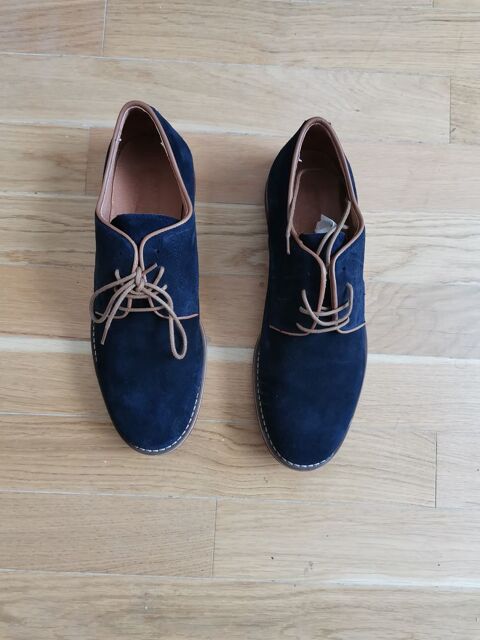 Chaussures de la marque Ortiz & Reeds.
100 Paris 10 (75)