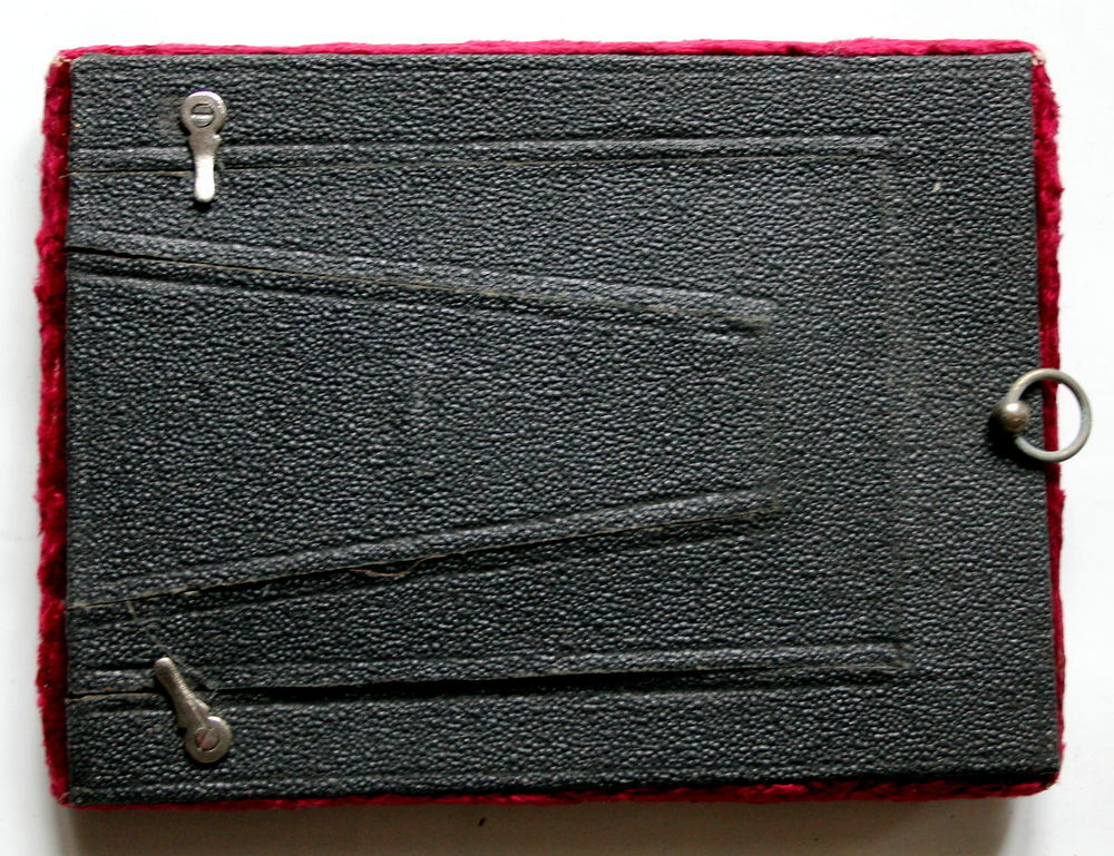 Cadre photo Napol&eacute;on III velours bordeaux verre bomb&eacute; Décoration