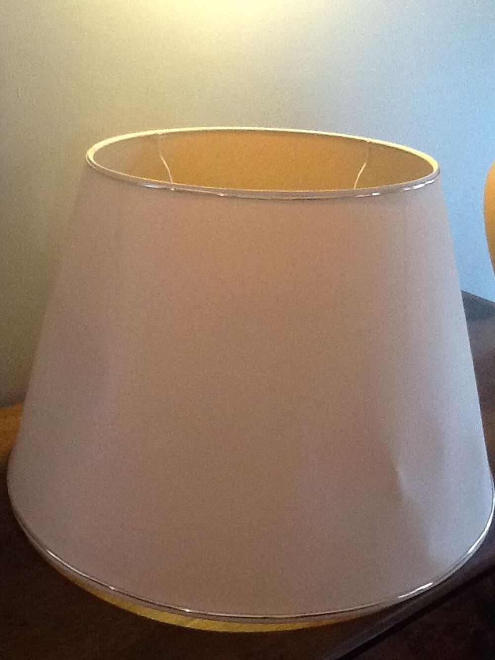 Lampe rose p&acirc;le Hauteur totale : 81 cm Décoration