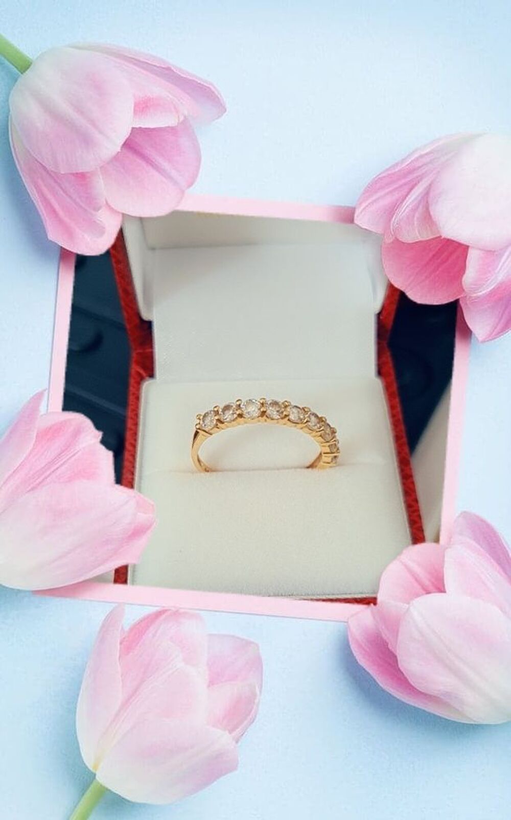 MAGNIFIQUE BAGUE EN OR CERTIE DE 9 DIAMANTS Bijoux et montres