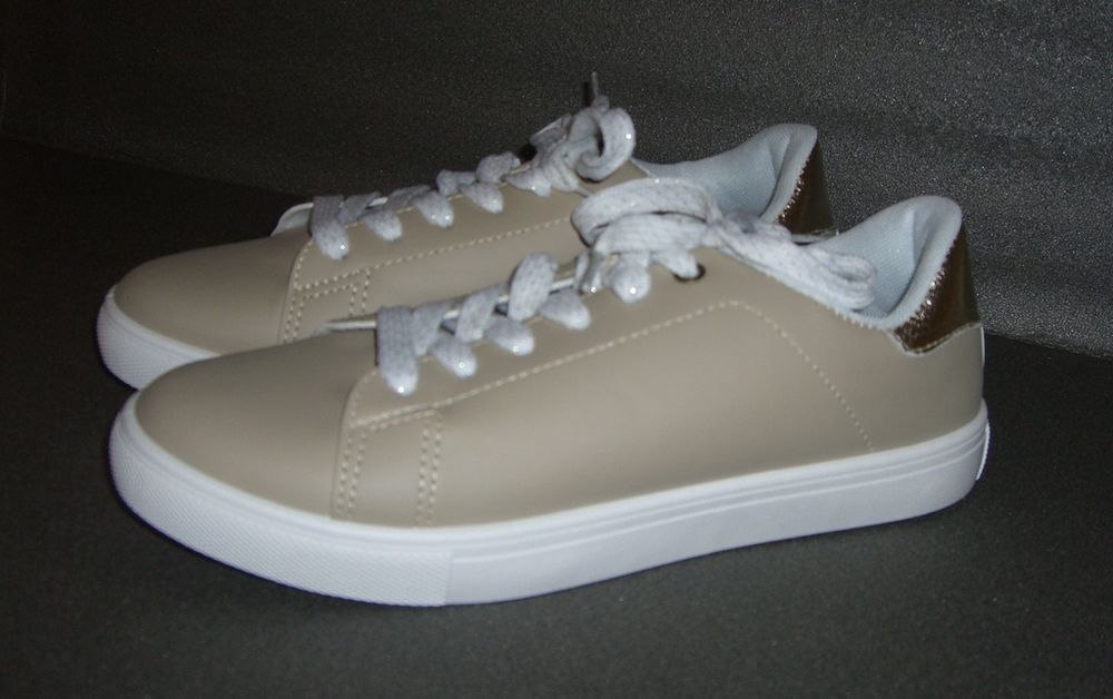 Chaussures basquets / tennis dame 40 neuves Chaussures