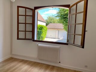  Maison  louer 8 pices 200 m