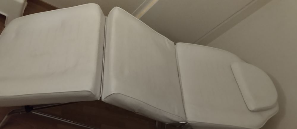 TABLE DE MASSAGE Meubles
