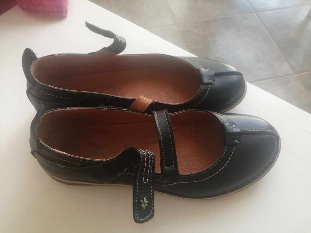 des paires de chaussures Chaussures