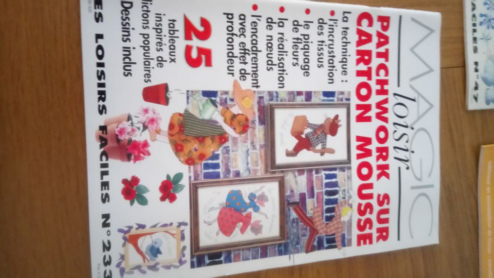 MAGAZINES ACTIVITE LOISIR CREATIF SUR CARTON MOUSSE Bricolage