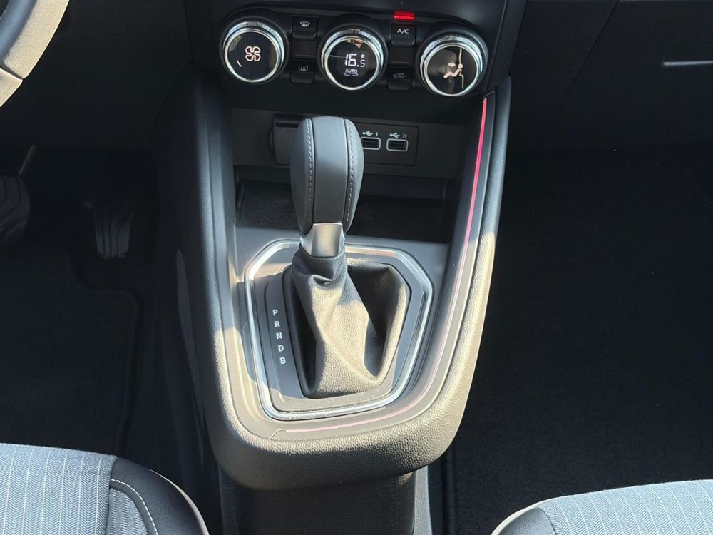 Clio V Clio E-Tech full hybrid 145 ch GSR2 Techno 2025 occasion 91300 Massy