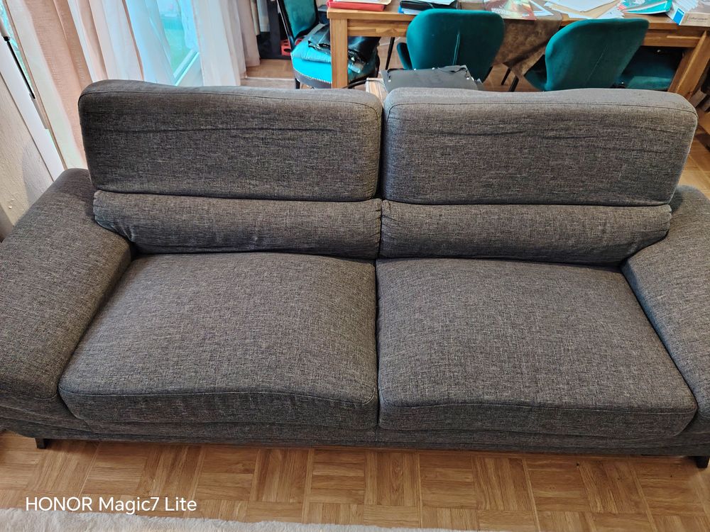 Canap&eacute; tissu gris accoudoirs arrondis Meubles