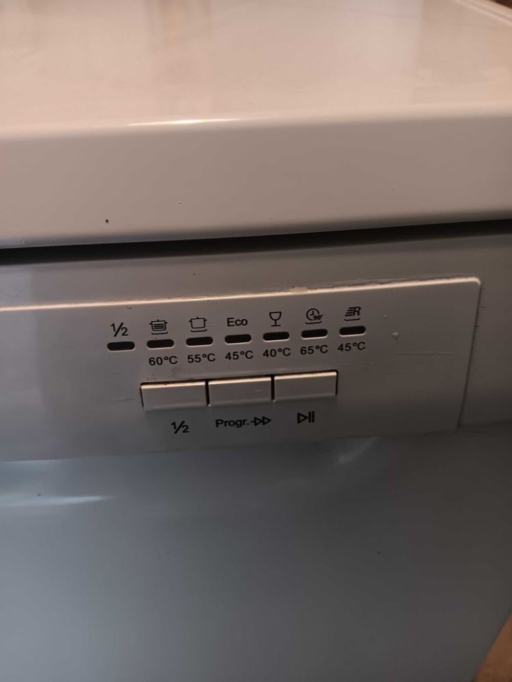 lave Vaisselle Proline Class A+++ 12 Couverts 6 Program/5Temp rapide 30/60min Program 1/2Charge Diff&eacute;r&eacute; 9h Electroménager