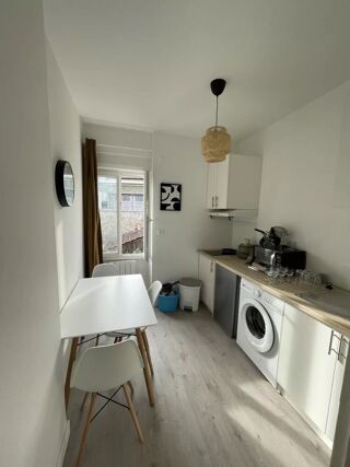  Appartement à louer 1 pièce 28 m²
