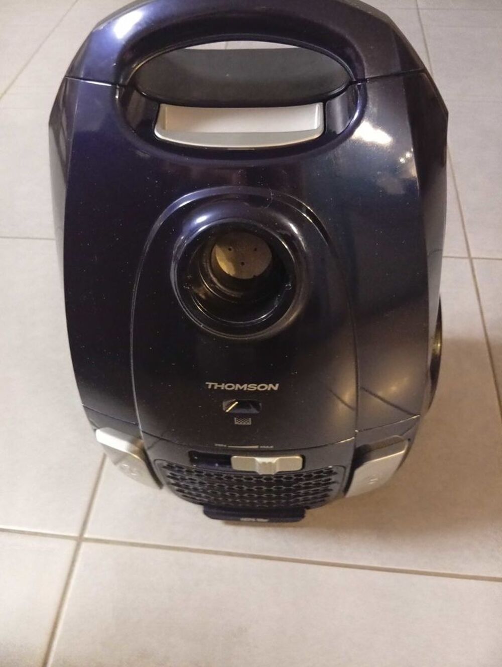 aspirateur+traineau+Thomson+noir+600w Electroménager