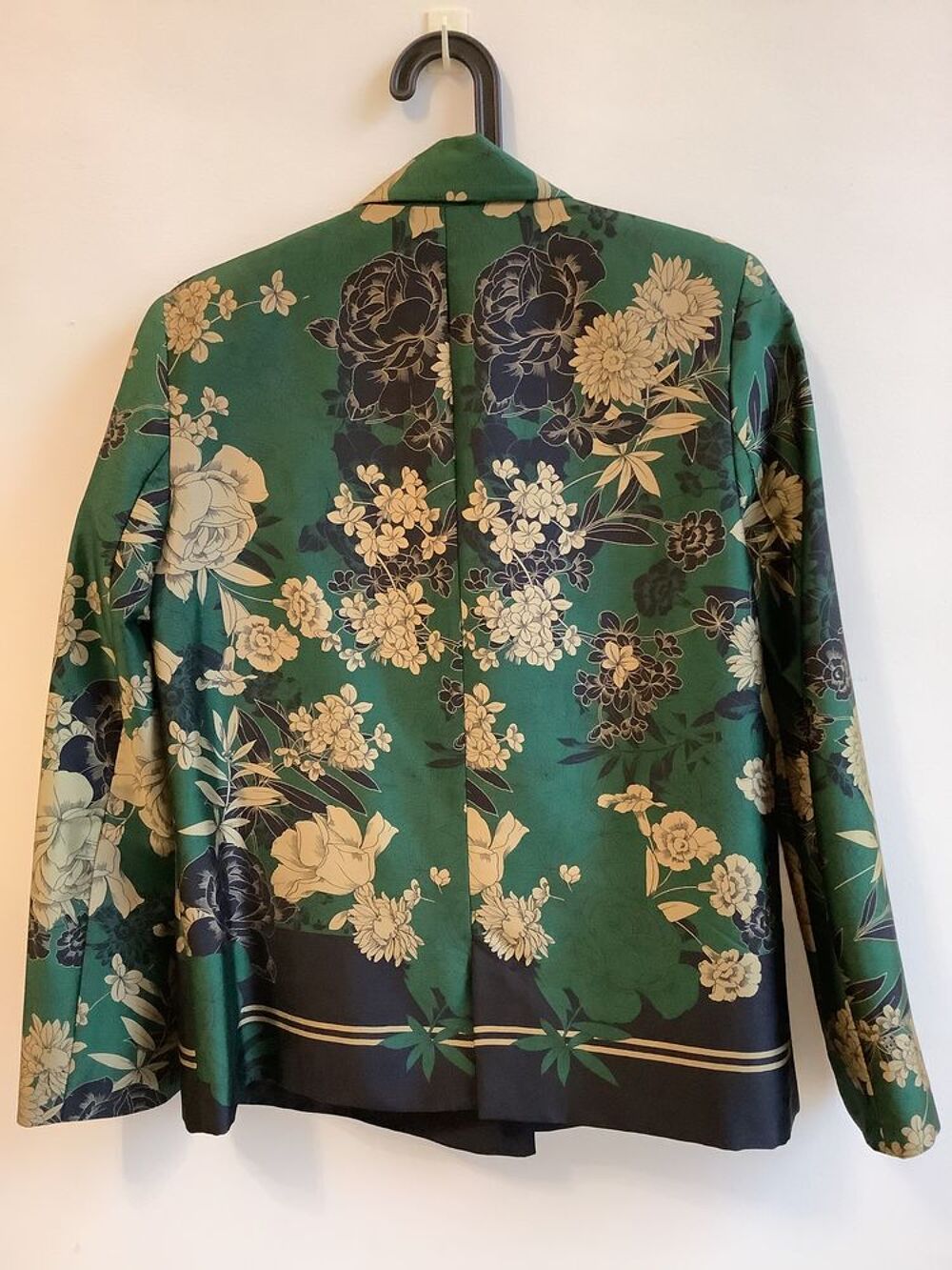 ZARA veste Taille M / Motif Floral Vert Vêtements