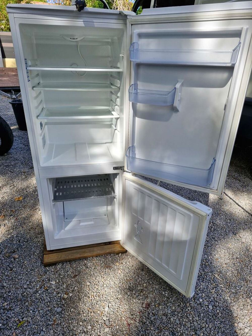 Frigidaire-cong&eacute;lateur Electroménager