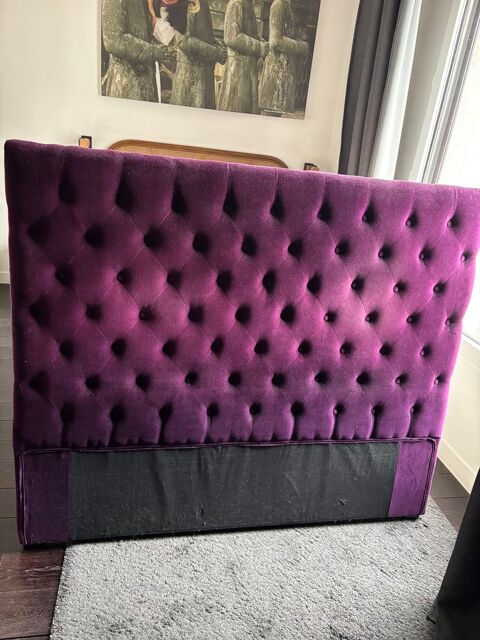 T�te de lit velours violette Paris 9 (75)