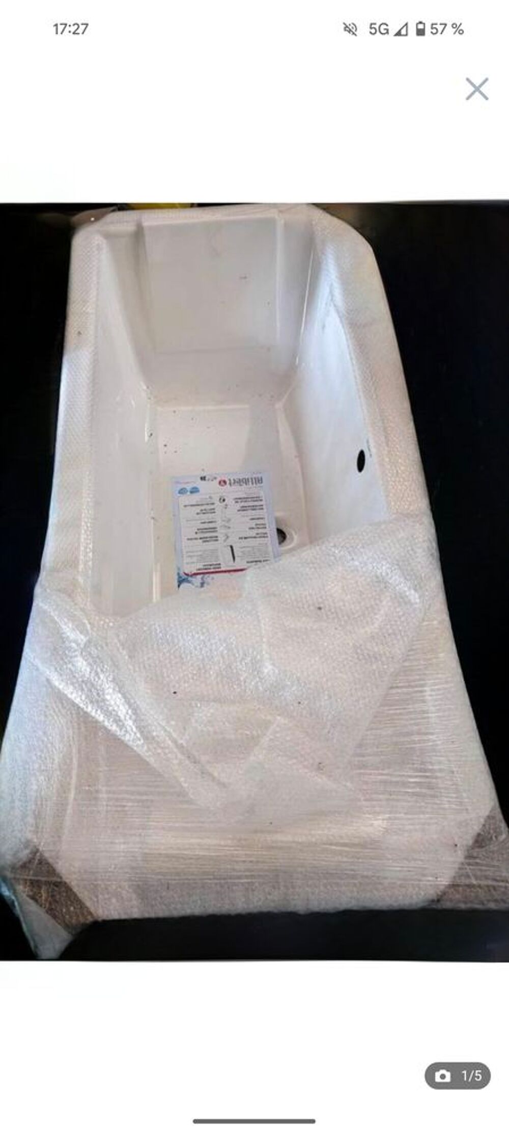 Baignoire avec syst&egrave;me d'&eacute;vacuation Meubles