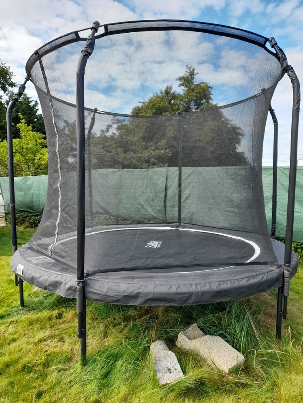 trampoline diam&egrave;tre 305. Jeux / jouets