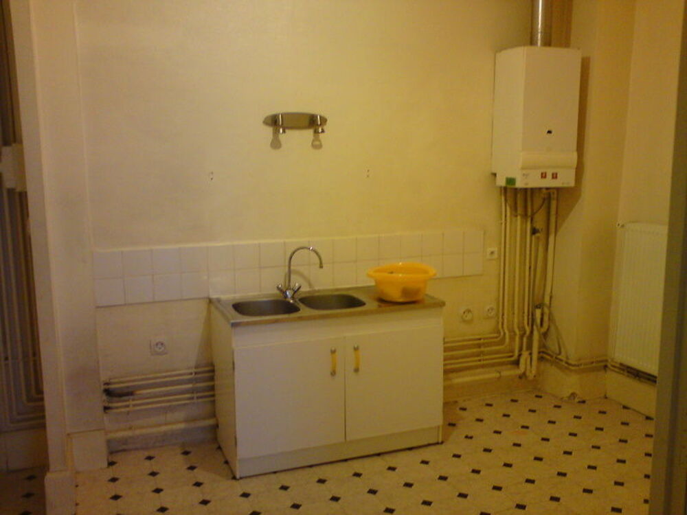 location Appartement - 3 pièce(s) - 82 m² Nancy (54000)
