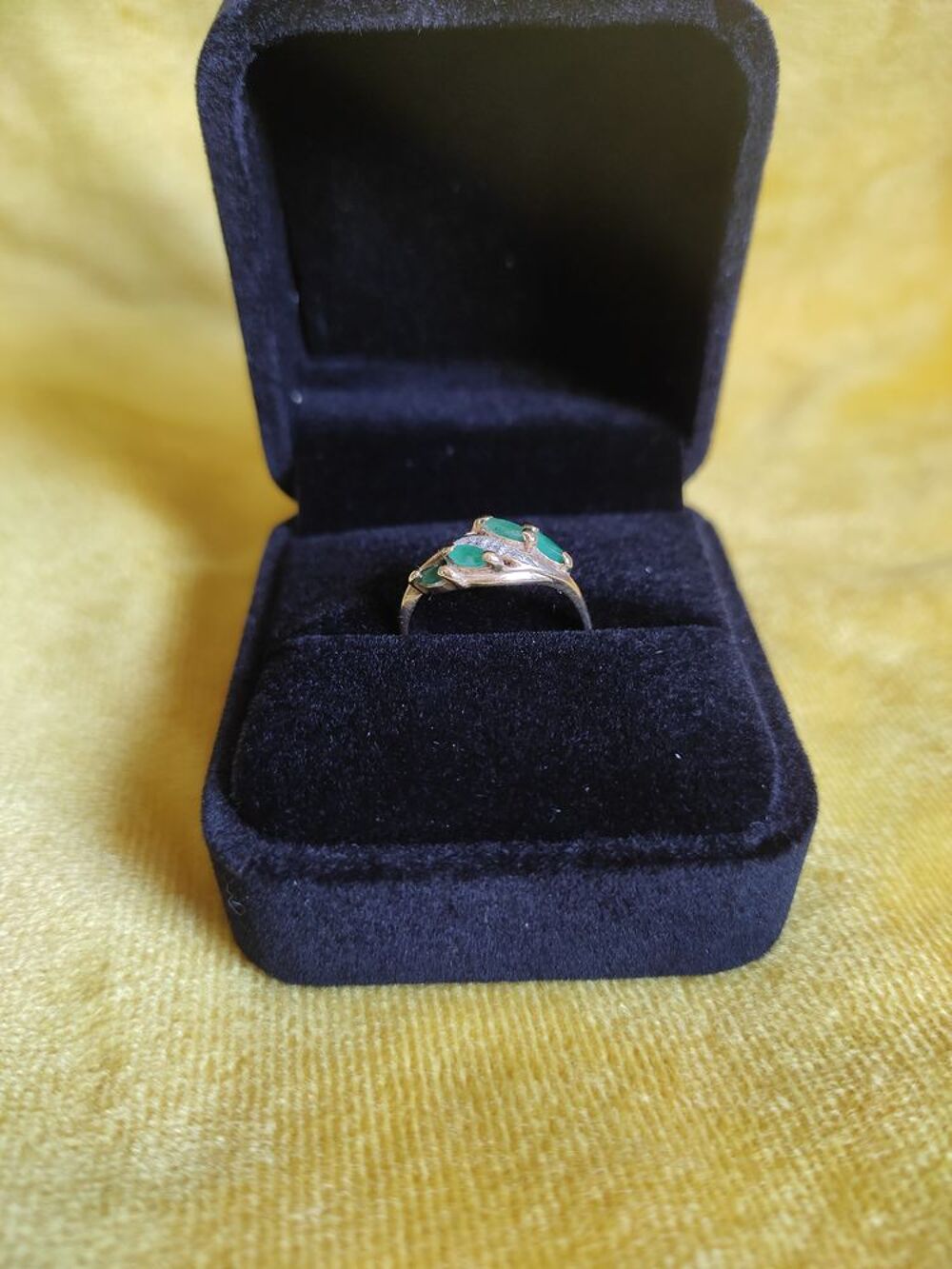 Bague or et &eacute;meraudes Bijoux et montres