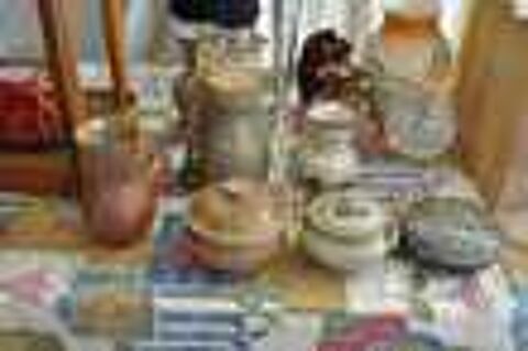 Beau vide-maison Vide grenier, marché aux puces, braderie