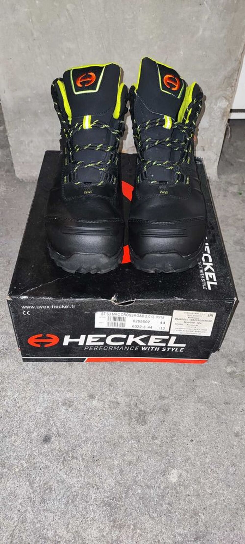 Chaussure de s&eacute;curit&eacute; la marque HECKEL neuf Chaussures