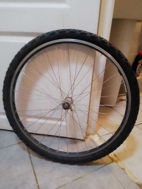 pneu de VTT 26 pouces 9 Saint-Cyr-sur-Loire (37)