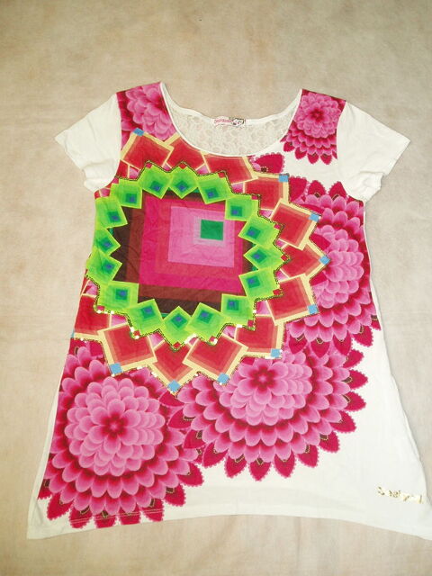 TEE SHIRT DESIGUAL T 40 Neuf 0 Corbeil-Essonnes (91)