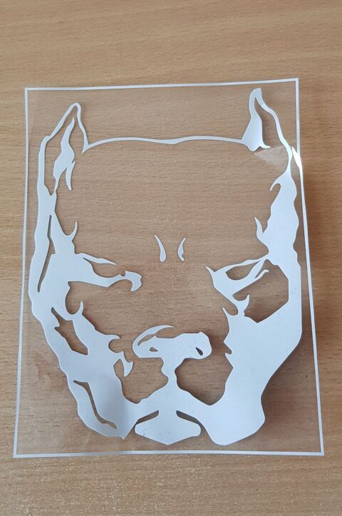 autocollant sticker 
tête de pitbull 
couleur blanc 
19x14,5 5 Carnon Plage (34)