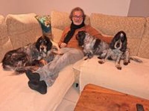   Propose home sitting garde d'animaux contre logement courte  