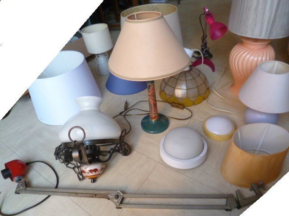 CABAS, PANIERS, VALISETTE, LUMINAIRES, ABAT JOUR... zoe Décoration