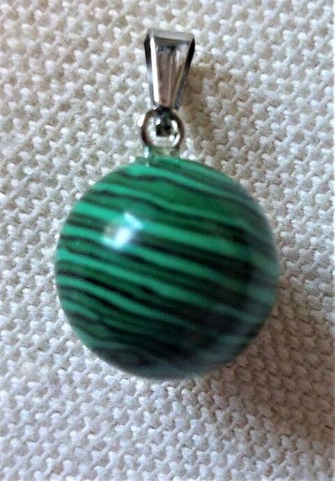pendentif pierre Malachite, 1,4 cm diamètre 3 La Seyne-sur-Mer (83)