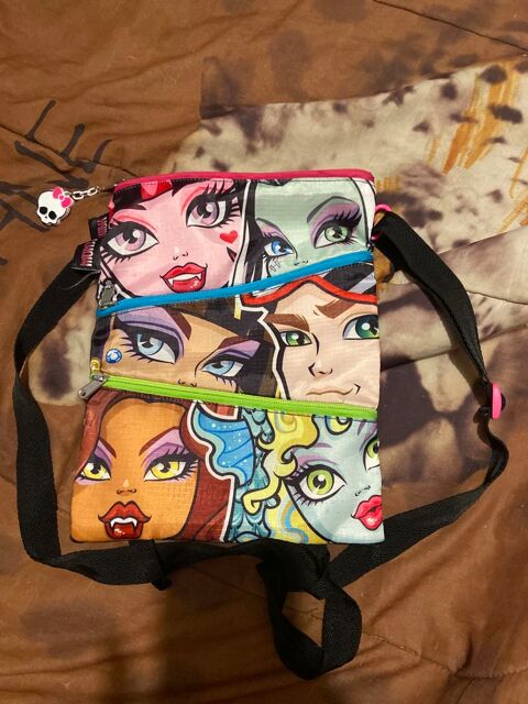 Sac monster high 15 Jassans-Riottier (01)