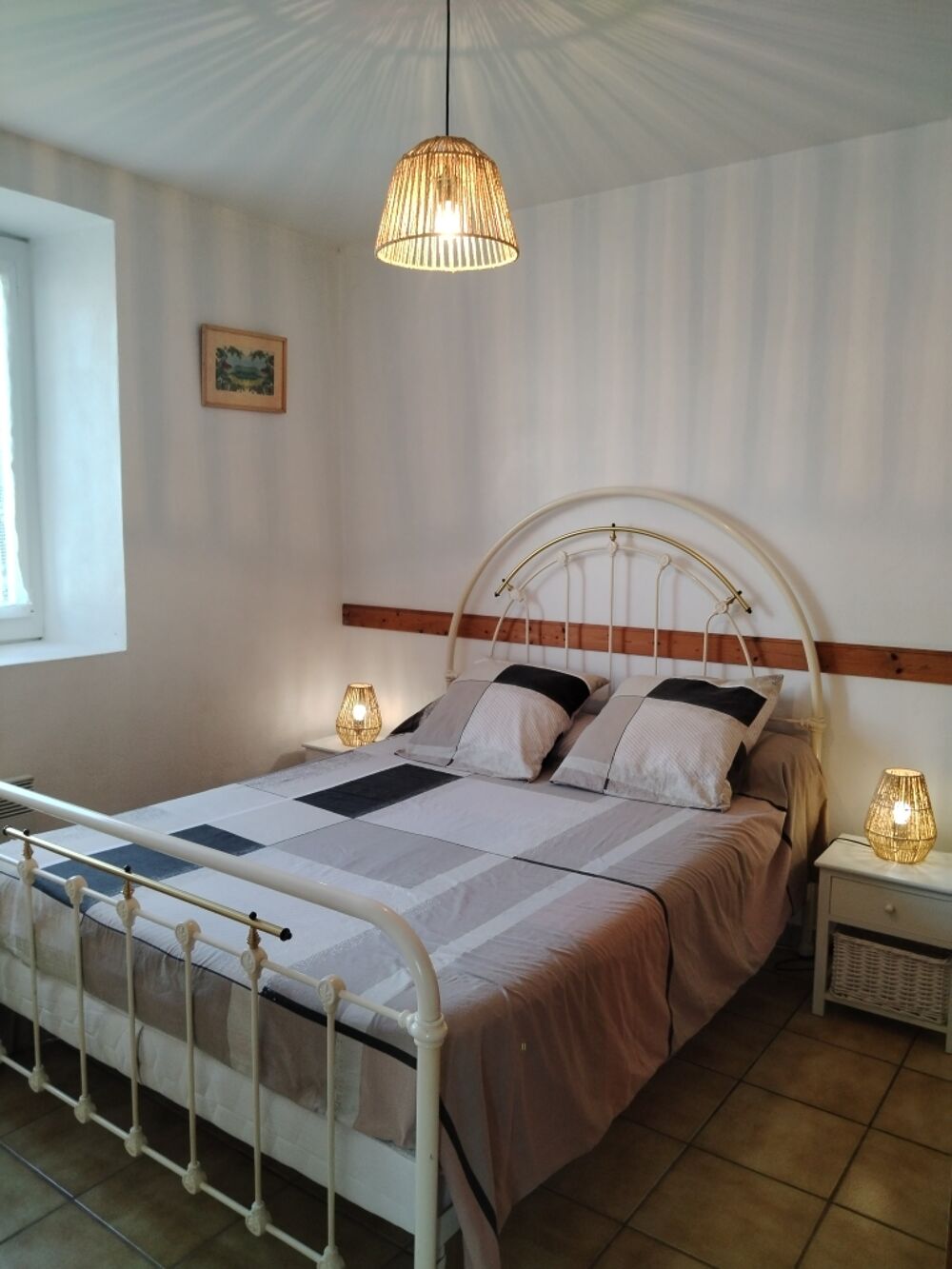   Gîte rdc  à la nuitée ou semaine sur la ferme Auvergne, Le Trioulou (15600)