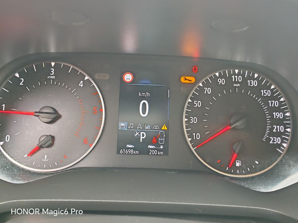 Captur BLUEDCI 115 EDC BUSINESS 2019 occasion 05300 Laragne-Mont&eacute;glin