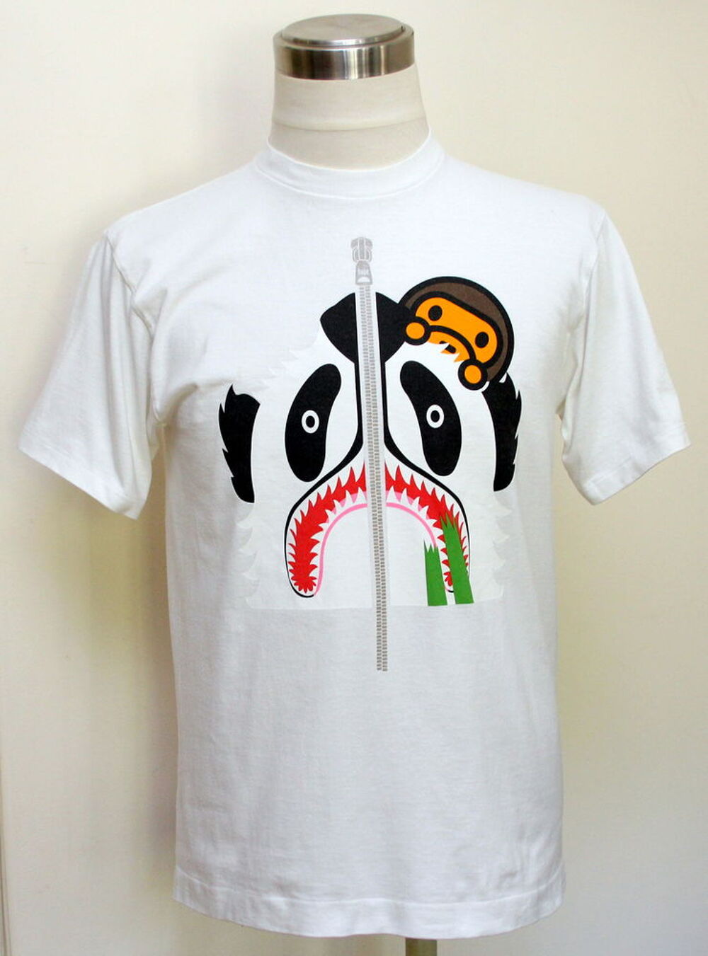 T-shirt A Bathing Ape (BAPE) T.M Homme
Made in Japan Vêtements