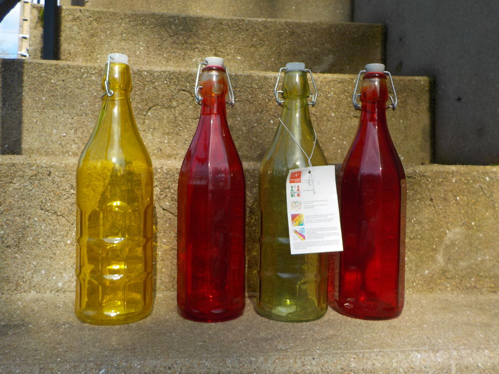 LOT DE 4 BOUTEILLES EN VERRE VIDES AVEC BOUCHON A ETRIER Cuisine