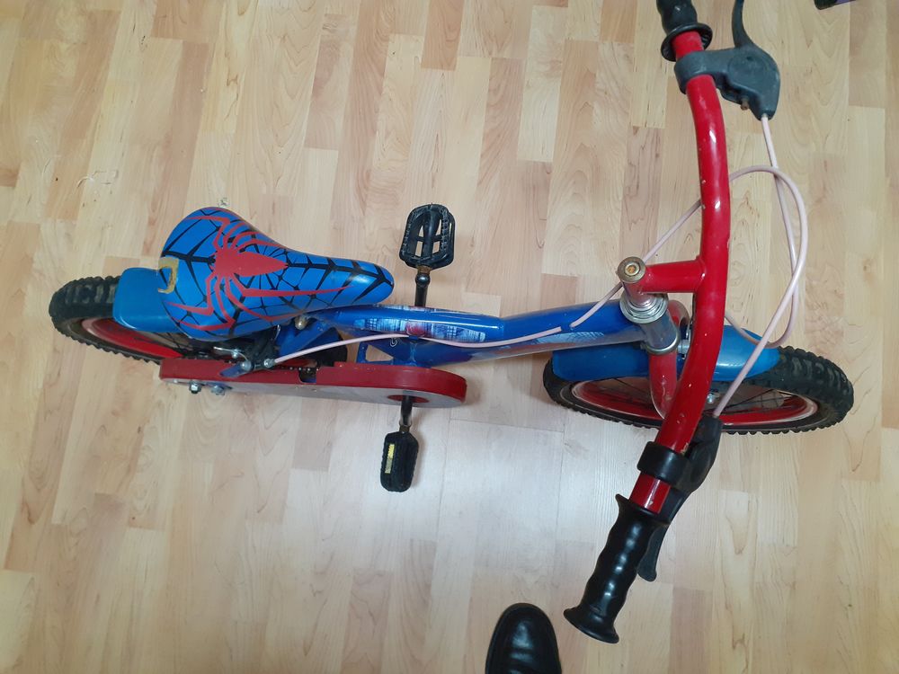 VELO ENFANT SPIDERMAN Vélos