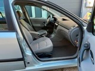 Laguna II Laguna Evolution 1.8 16V Expression 2003 occasion 42700 Firminy