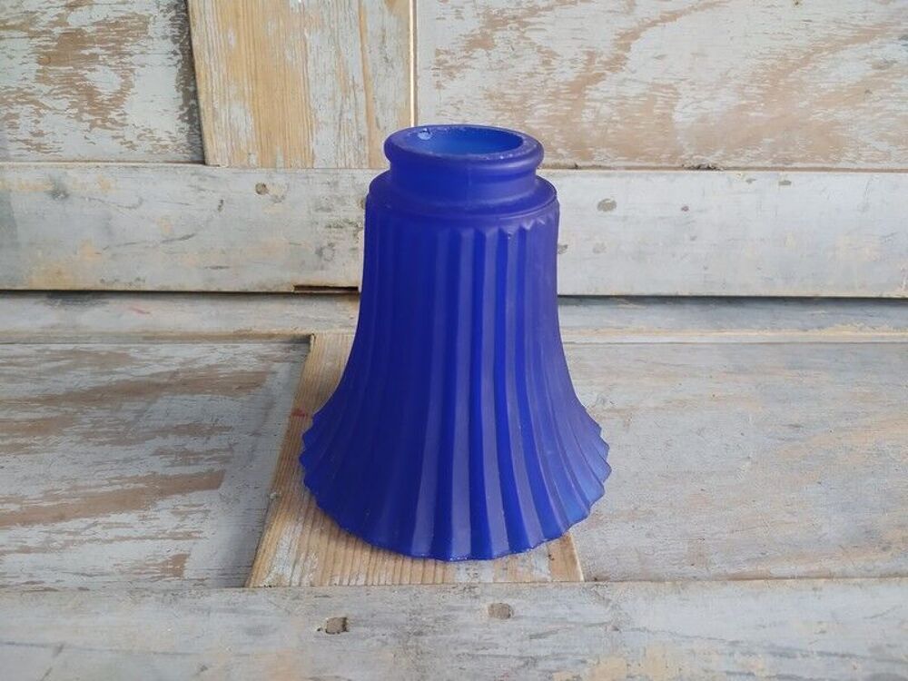 Ancienne Tulipe de Lampe Verre Bleue Cobalt Drap&eacute; Pliss&eacute; 
