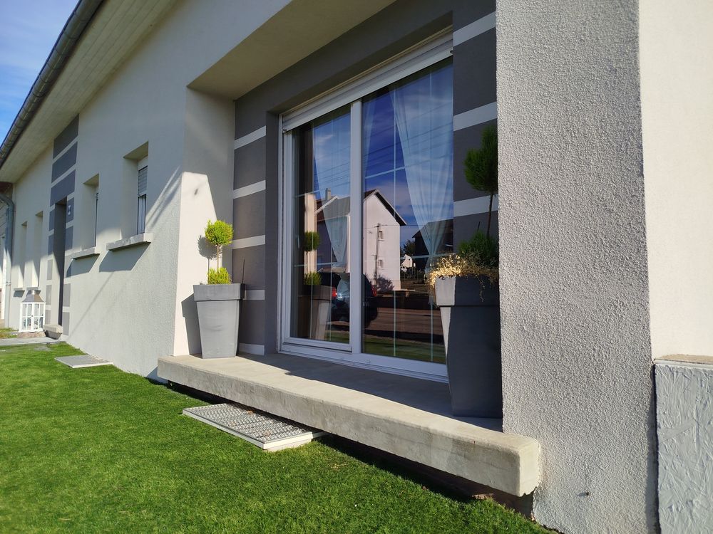 Vente Maison Maison familiale de 170 M2 : 4 chambres, piscine et terrasse Bining