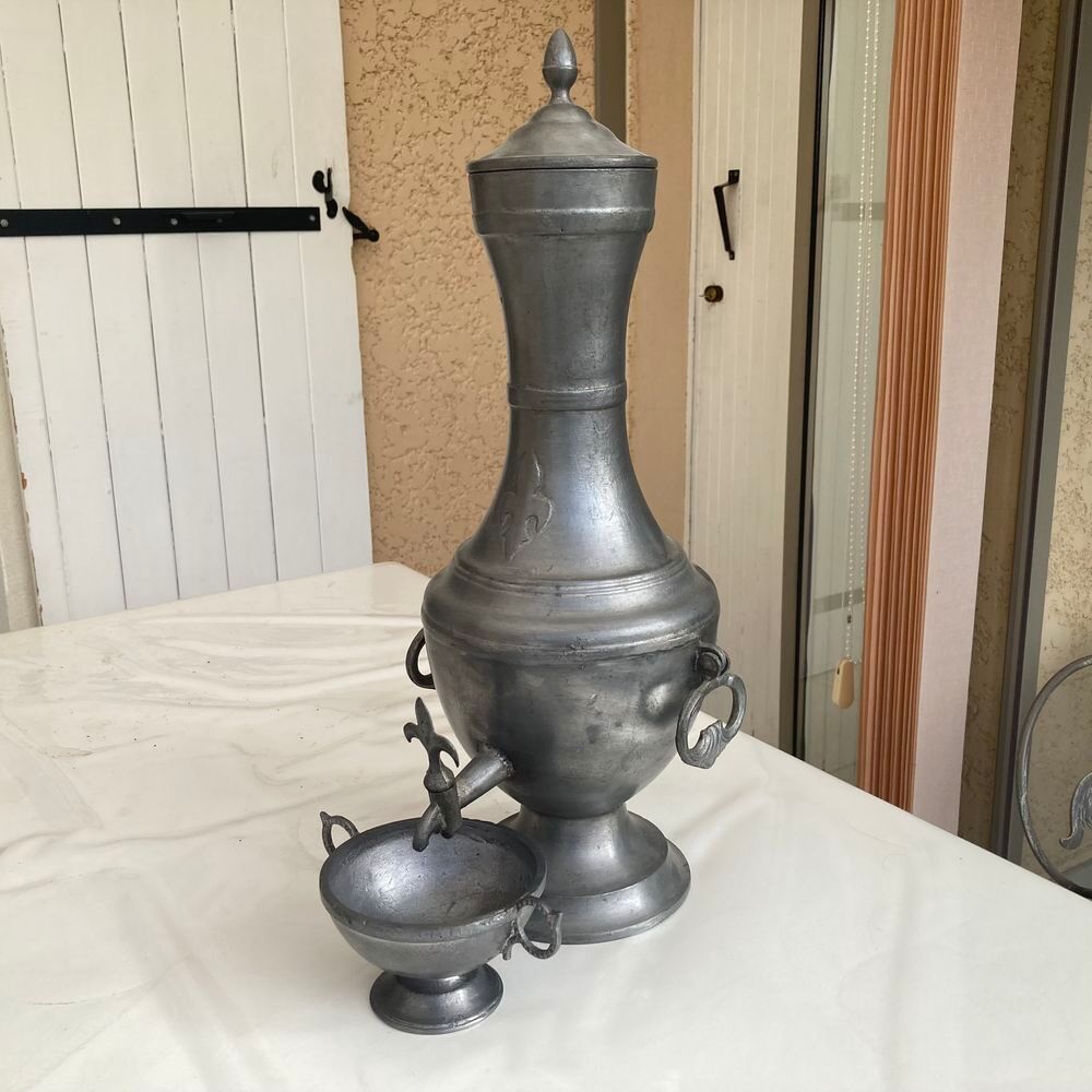 Mesure et fontaine &eacute;tain Décoration