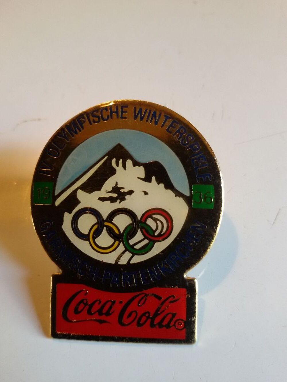 pin's cocacola des jeux olympiques de GARMISCH 1934 TBE 