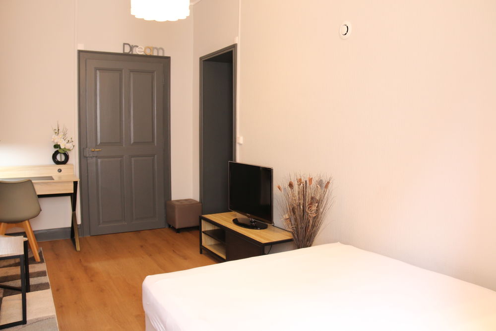 Location Colocation Chambre meublée avec salle d'eau privative Lullin