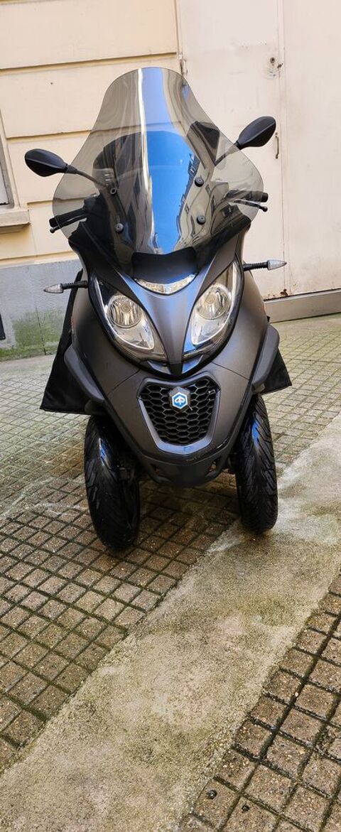 Scooter PIAGGIO 2018 occasion Paris 75008