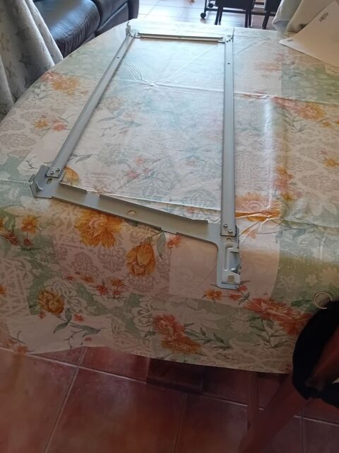RADIATEUR ELECTRIQUE MURAL 45€ 45 St Mitre (13)