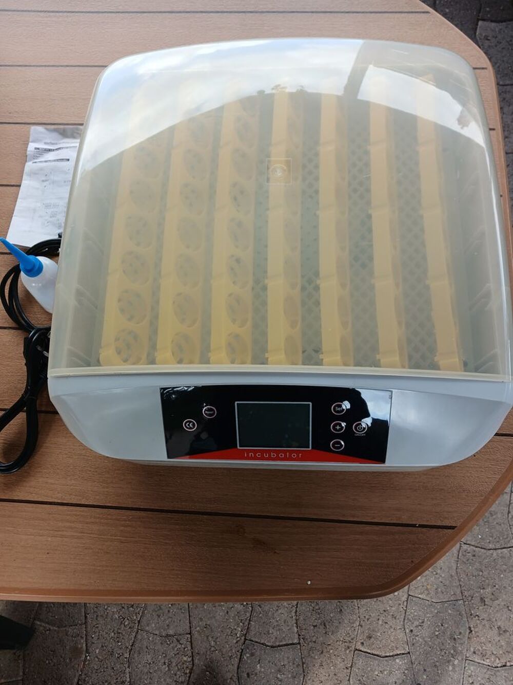   Couveuse électrique  