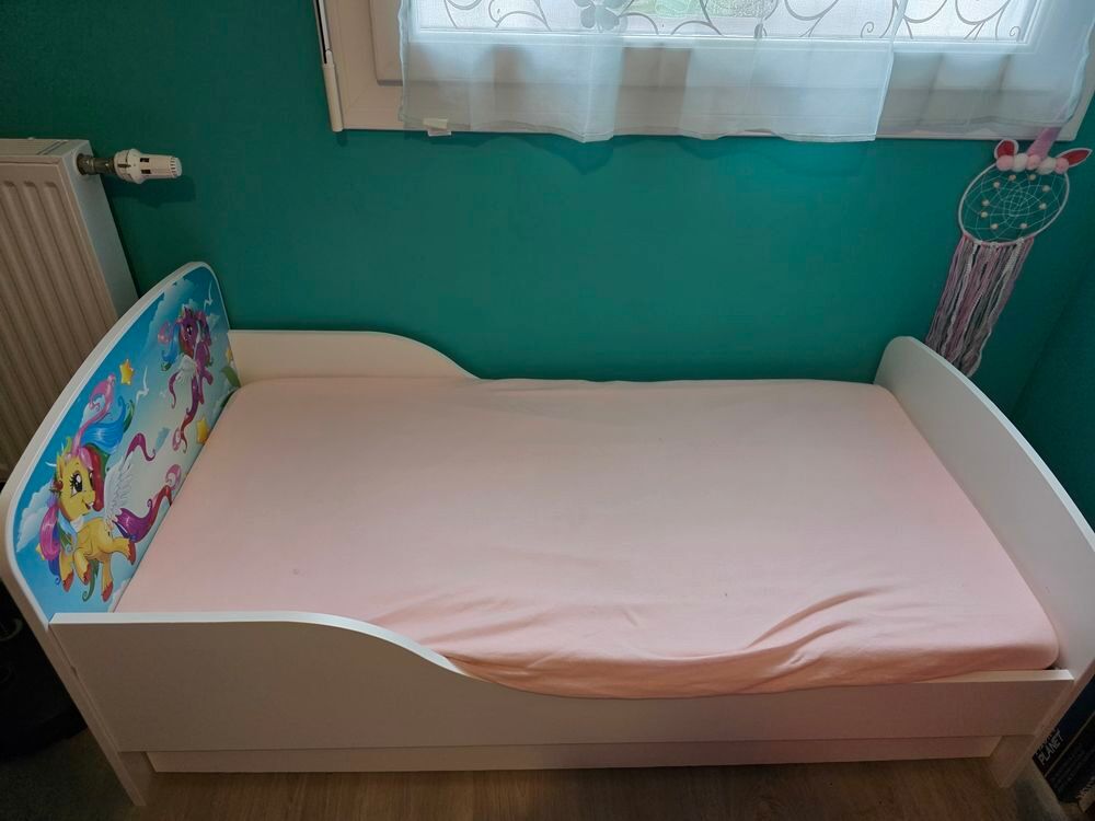 Lit enfant avec matelas et tiroir Mobilier enfants