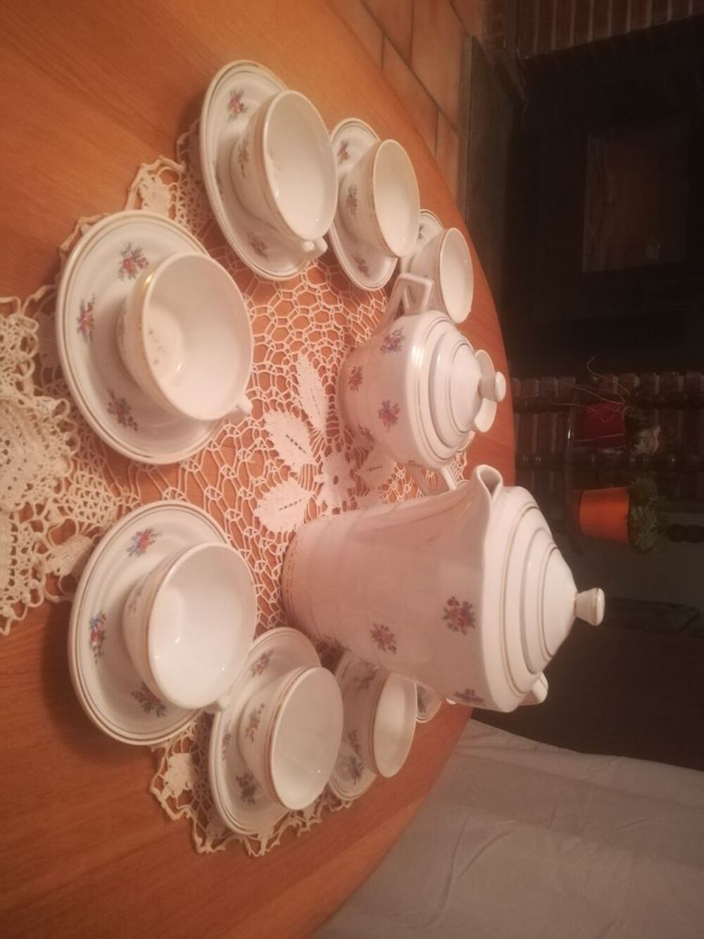 C'est le service d'Alice aux Pays des Merveilles Cuisine