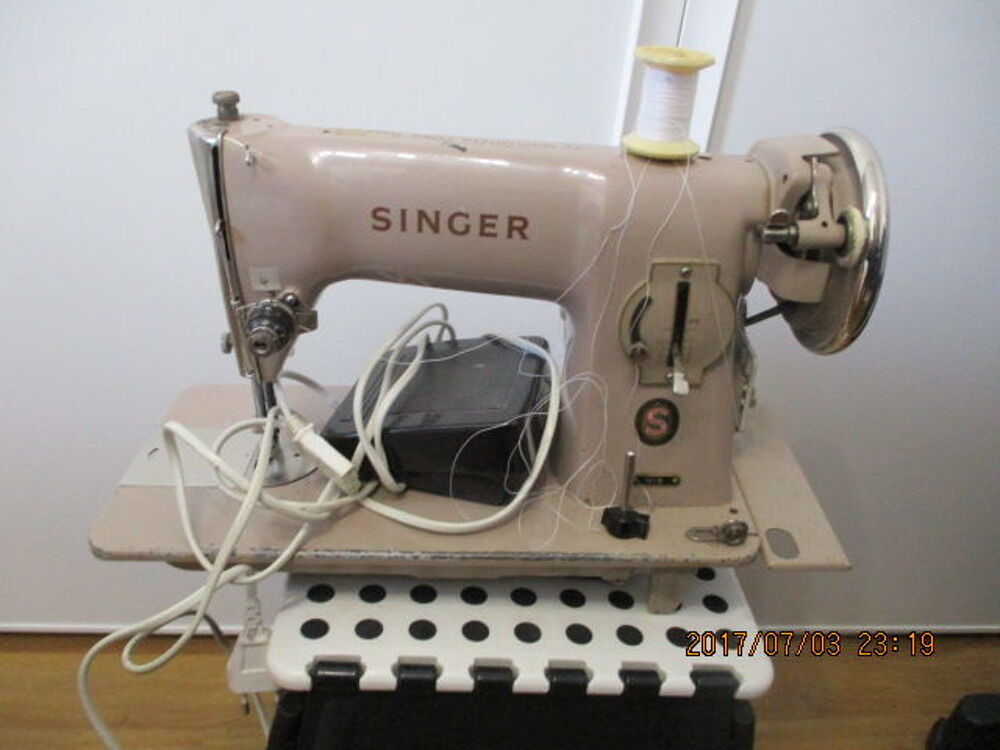 machine &agrave; coudre ancienne Electroménager