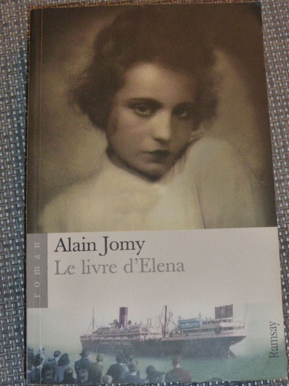 Le livre d'Elena Alain Jomy Livres et BD