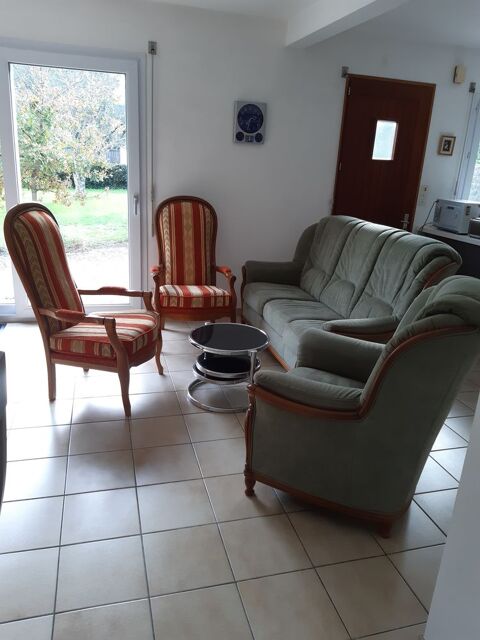 Salon, banquette , fauteuil , table , chaises Louis XVI 330 Quimiac (44)