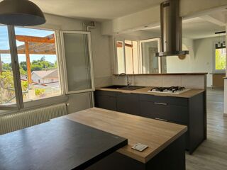 Maison � vendre 7 pi�ces 184 m� M�con